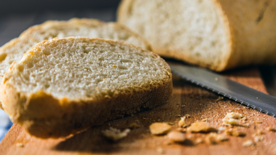 Il pane Toscano perchè è senza sale.
